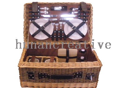 Willow Picnic basket For 4 Persons Use