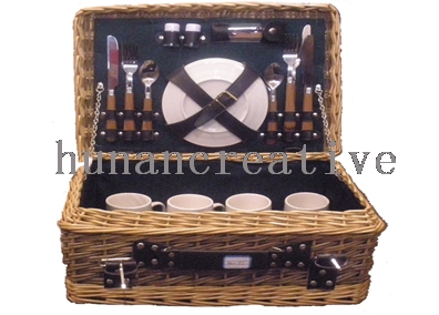 Willow Picnic basket For 4 Persons Use