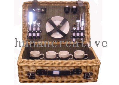 Willow Picnic basket For 4 Persons Use
