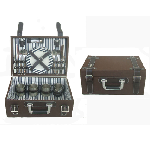 Wooden Picnic Basket for 4 persons